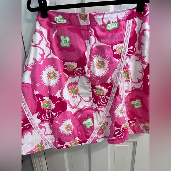 Lilly Pulitzer Size 4 A-line skirt. Rich, bright colors. - Picture 2 of 11
